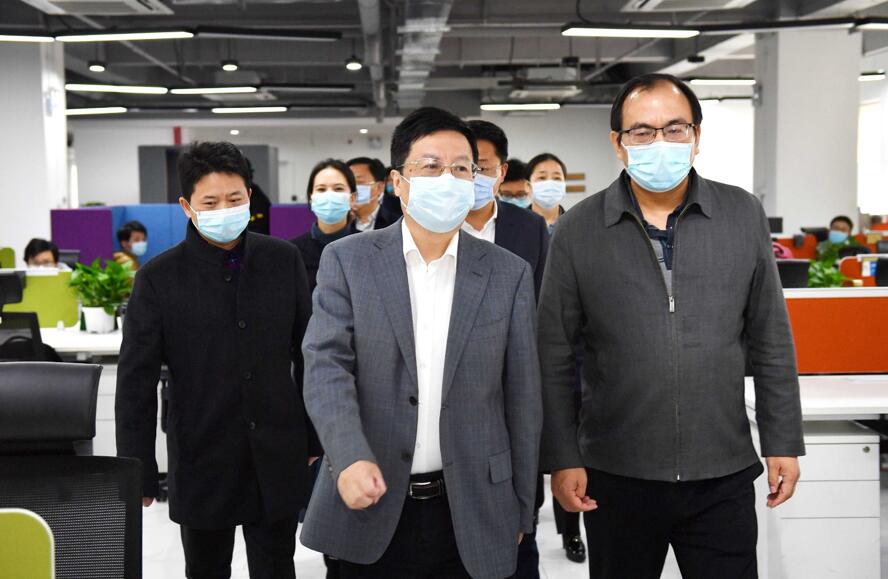 湖南省委常委、長沙市委書記胡衡華到大唐先一科技公司調(diào)研