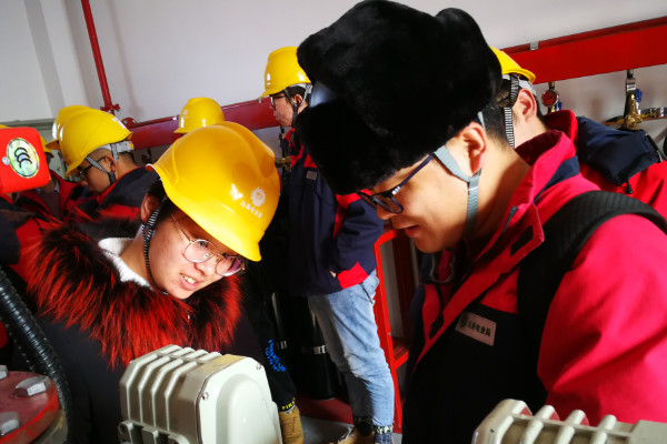 青春之路，奮斗不止