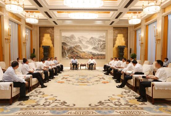 湖北省委書記應勇、省長王曉東會見國家電網(wǎng)董事長、黨組書記毛偉明