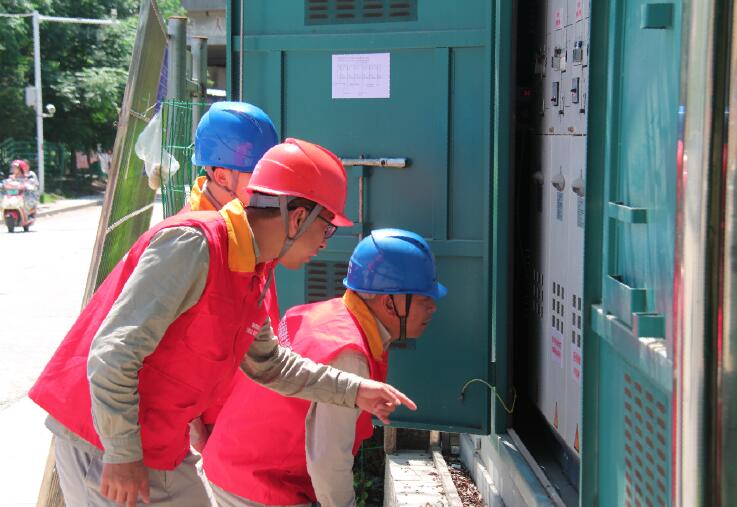 國網(wǎng)霞浦供電公司:高考保供電 我們在行動