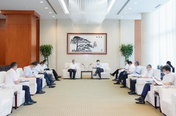 華能集團有限公司總經理、黨組副書記鄧建玲會見隆基股份總裁李振國