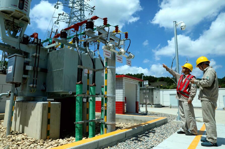 國網(wǎng)福安市供電公司:35千伏松羅變啟動(dòng)送電 為鄉(xiāng)鎮(zhèn)發(fā)展提供充足電力
