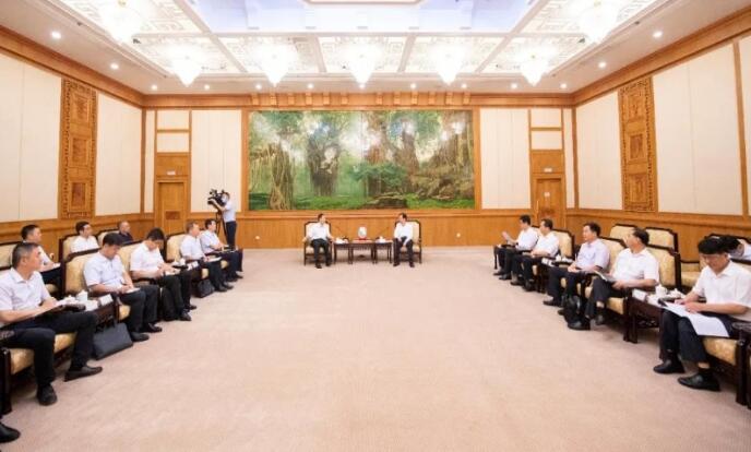 中核集團(tuán)總經(jīng)理、黨組副書記顧軍與福建省委副書記、代省長(zhǎng)王寧會(huì)談