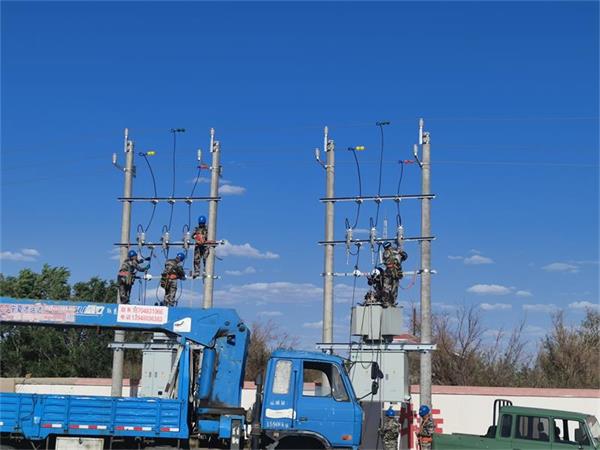 阿拉善電業(yè)局烏力吉供電分局 戍守邊防，電力護(hù)航