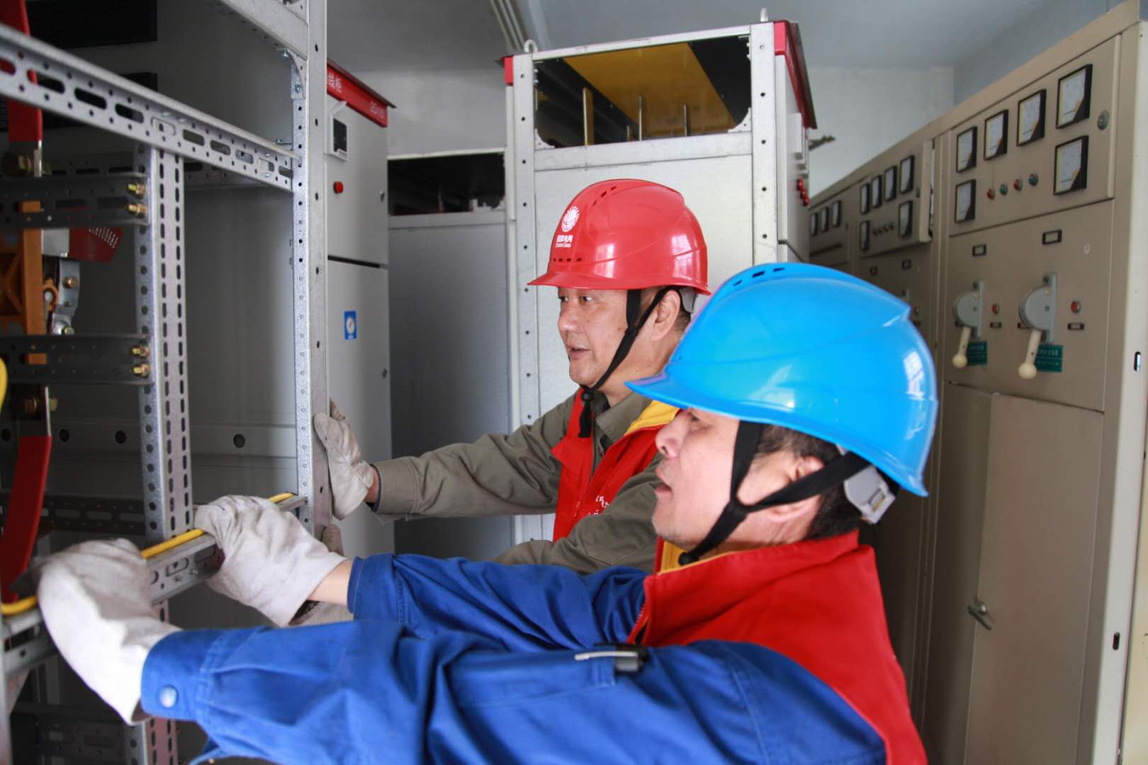 國網(wǎng)寧波市鄞州區(qū)供電公司：老舊小區(qū)煥然一新，居民幸福感顯著提高