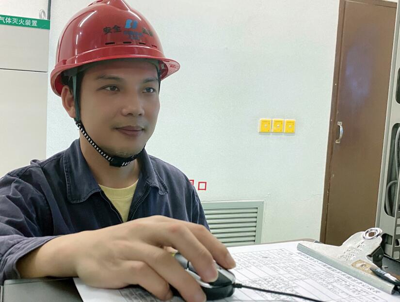 【中國(guó)電力網(wǎng)2019年度優(yōu)秀通訊員】張澤強(qiáng):用筆尖之力刻畫企業(yè)精彩