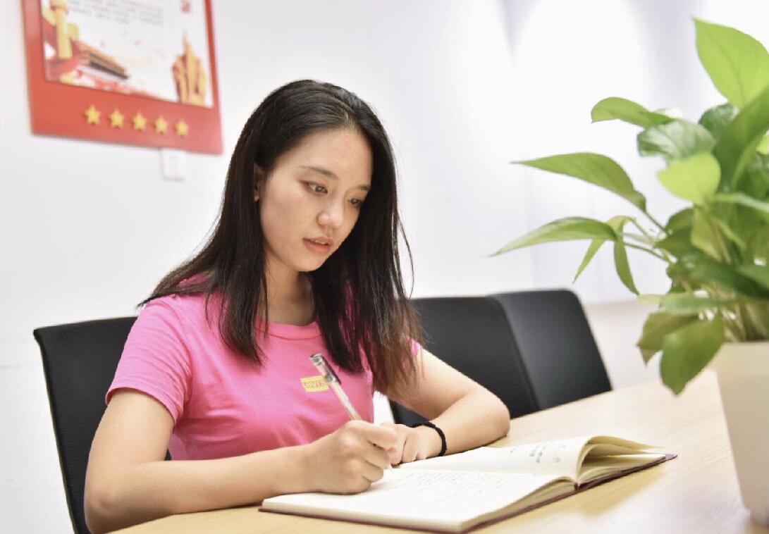 【中國(guó)電力網(wǎng)2019年度優(yōu)秀通訊員】李清舟:筆耕不輟寫華章