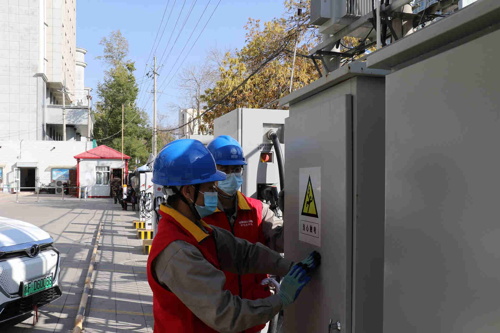 新疆伊犁供電公司:“智慧+能源”讓校園更美麗