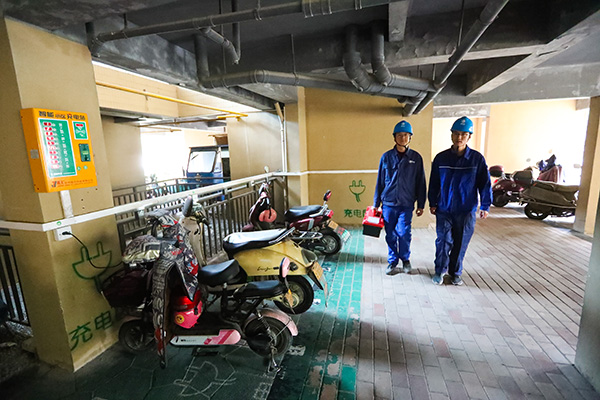 “小電驢”充電更安全了！寧?？h24393個(gè)充電接口完成升級(jí)改造