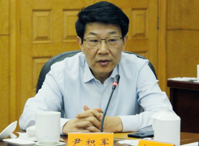 國網(wǎng)浙江省電力有限公司董事長、黨委書記  尹積軍：以“一體四翼”發(fā)展布局落地實踐 推動浙江高質(zhì)量實現(xiàn)碳達峰