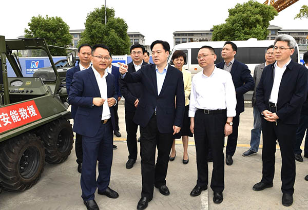 常州市委副書記、市長陳金虎蒞臨中國安能二局常州分公司調研防汛抗旱工作