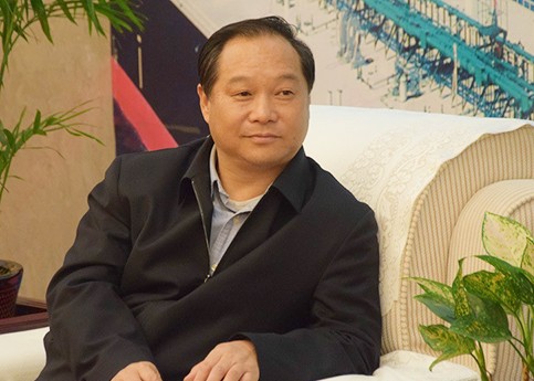 南方電網(wǎng)董事、黨組副書(shū)記畢亞雄：電網(wǎng)企業(yè)助力“30·60目標(biāo)”的舉措、思考和建議