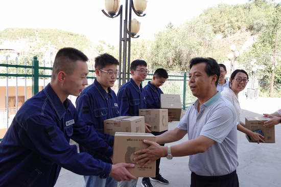 凝“新”聚力！劉家峽水電廠暖心關(guān)愛助“后浪”起航