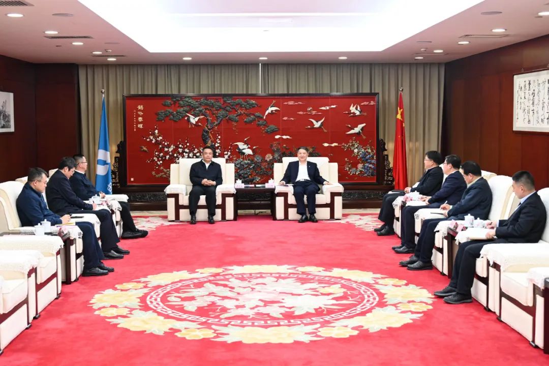 溫樞剛會(huì)見哈電集團(tuán)董事長(zhǎng)、黨委書記曹志安