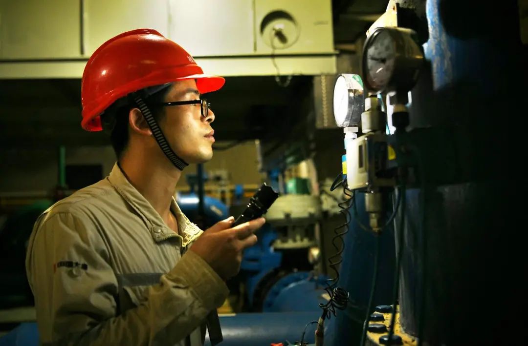 馬國(guó)旗:設(shè)備忠實(shí)的“守護(hù)者”