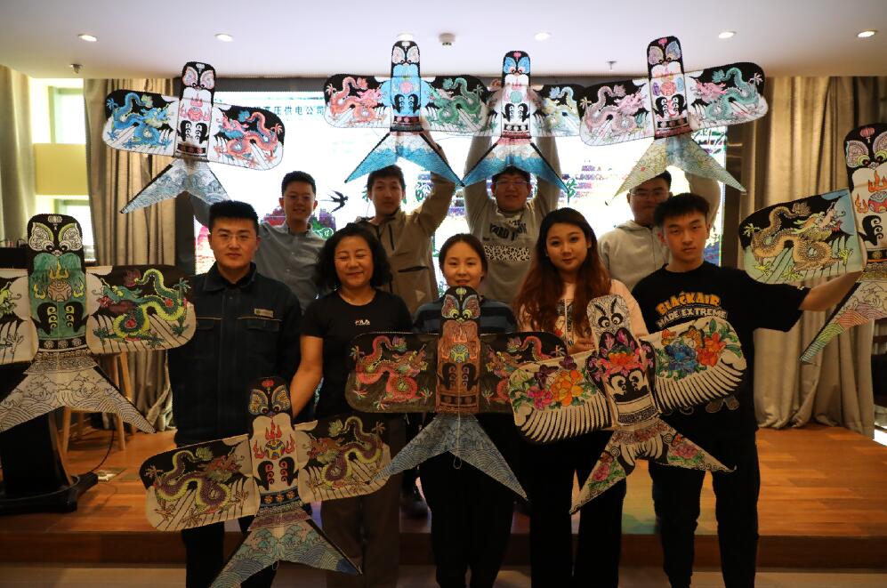 烏海超高壓供電公司清明憶先烈，寄情繪紙鳶