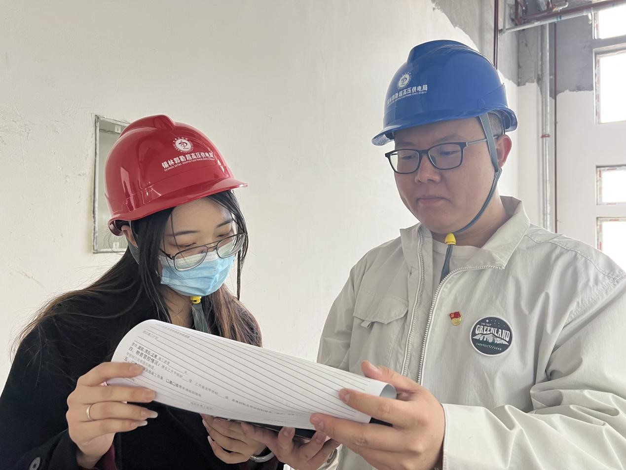 錫林郭勒超高壓供電公司運行監(jiān)控處黨支部:“黨旗紅”引領“志愿紅”