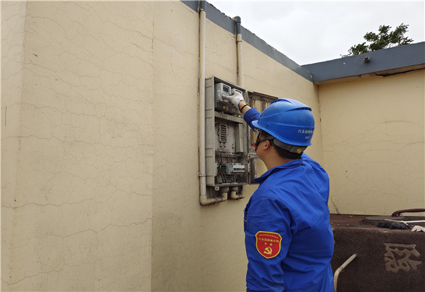六五四供電公司:推進(jìn)智能電表輪換 提升供電服務(wù)水平
