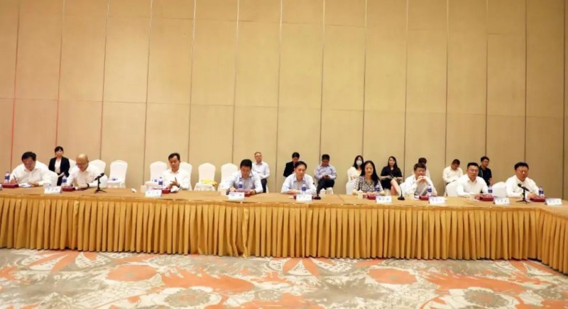 協(xié)鑫、徐工聯(lián)手！布局新能源