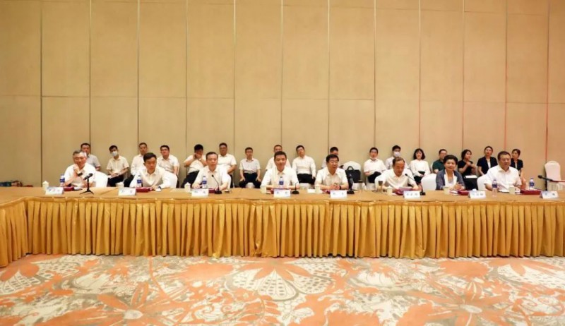 協(xié)鑫、徐工聯(lián)手！布局新能源