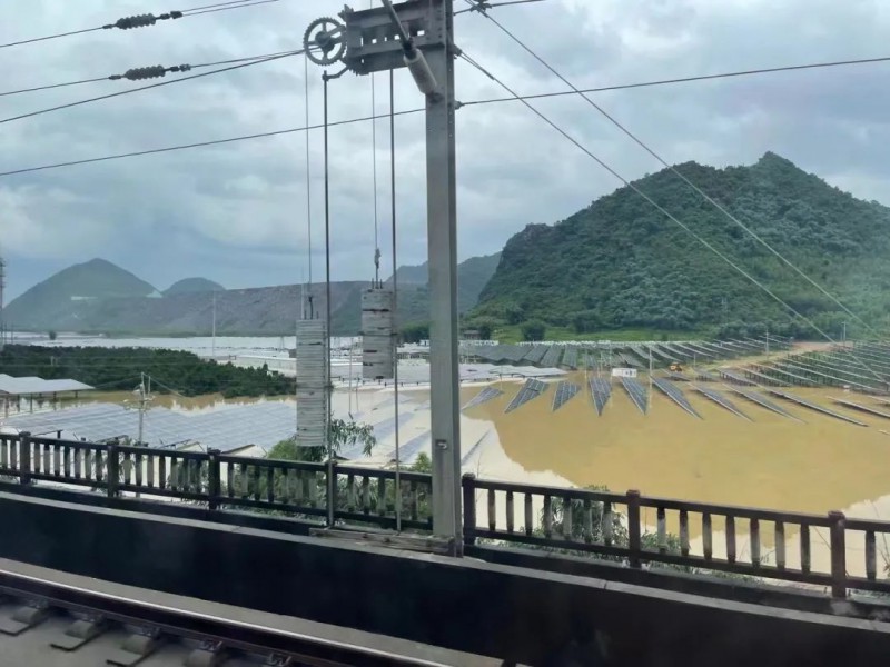地面電站秒變漂浮電站，又一光伏電站被水淹！
