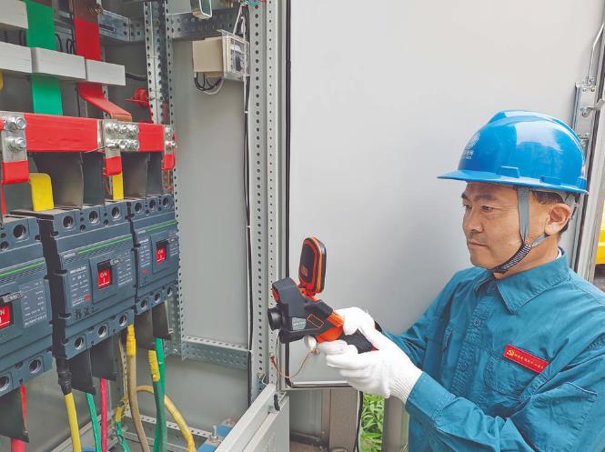 趙洪發(fā):扎根一線三十載 用心用情為客戶