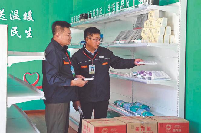 閆成:“村民的事無(wú)論大小都是重要的事”