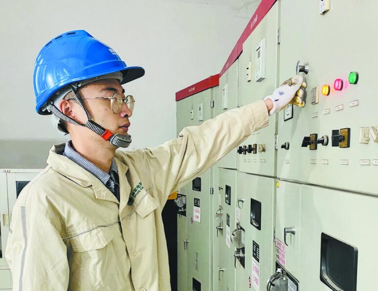 胡人予:愛琢磨善創(chuàng)新的運維班長