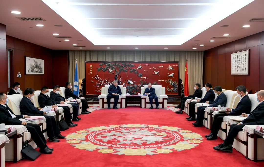 中國(guó)華電黨組書記、董事長(zhǎng)江毅會(huì)見國(guó)家能源集團(tuán)黨組書記、董事長(zhǎng)劉國(guó)躍