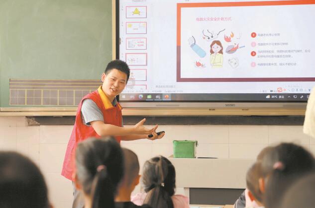 魏錕:用心服務(wù)是起點,客戶滿意是方向