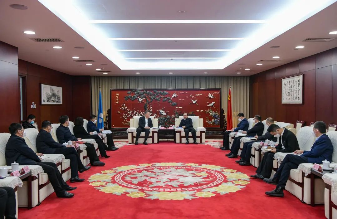 華電集團(tuán)黨組書(shū)記、董事長(zhǎng)江毅會(huì)見(jiàn)鐵嶺市委書(shū)記、市人大常委會(huì)主任宋誠(chéng)