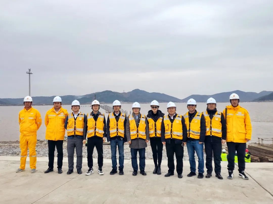 華潤華東大區(qū)副總經(jīng)理、財務總監(jiān)高中元赴浙江公司指導調(diào)研