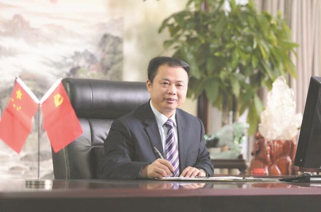 全國人大代表、天能控股集團有限公司董事長張?zhí)烊危喊l(fā)揮科技創(chuàng)新主力軍作用 推動儲能產(chǎn)業(yè)高質(zhì)量發(fā)展