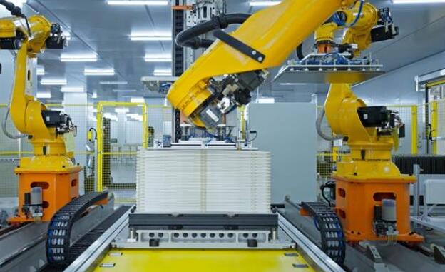 儲(chǔ)能賽道新貴崛起，鋅鐵液流電池憑什么主導(dǎo)未來?