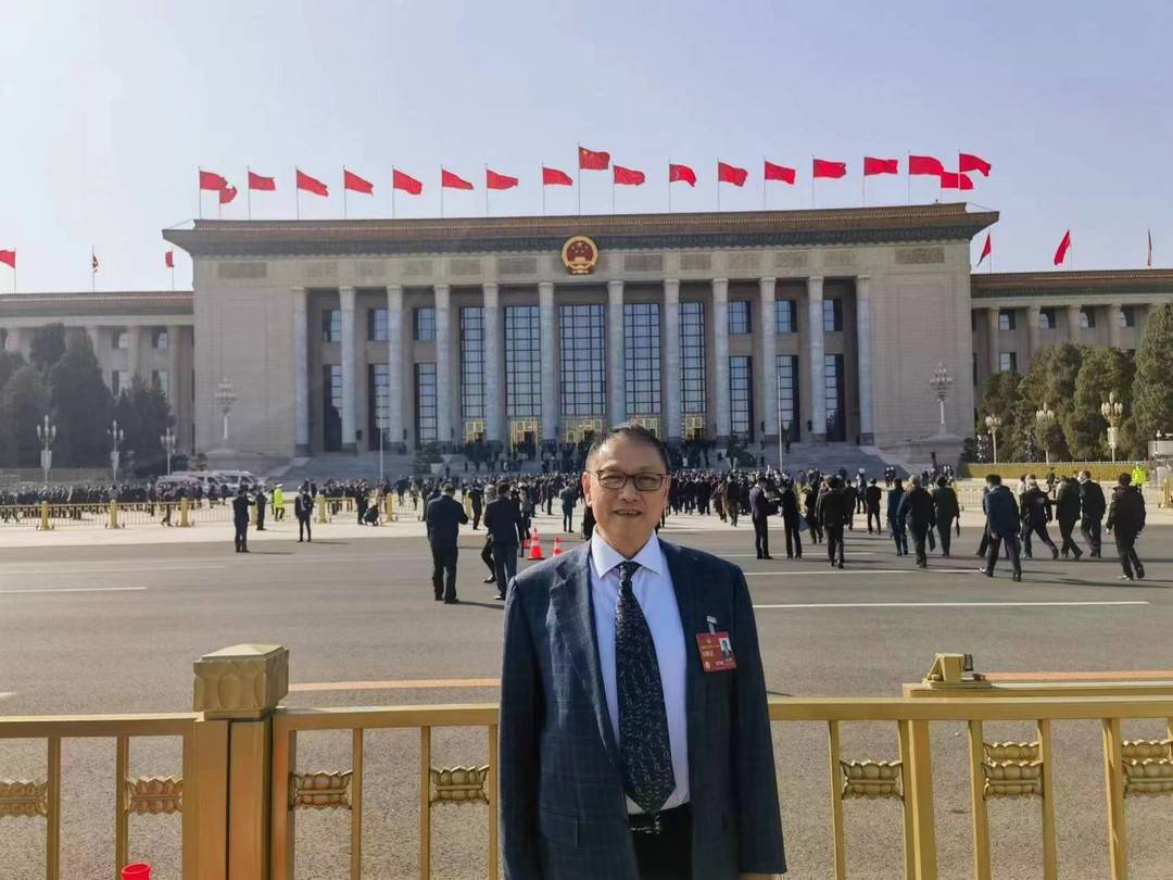 【兩會好聲音】全國政協(xié)委員何文輝：推廣新能源汽車換電模式，加速高質(zhì)量發(fā)展