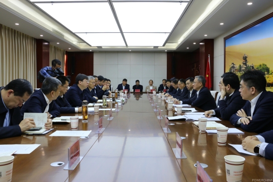 中國電建黨委副書記、總經(jīng)理王斌與酒泉市主要領(lǐng)導(dǎo)會談