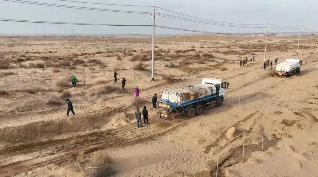 “林場(chǎng)主跪地求水”事件,最新通報(bào)來了!