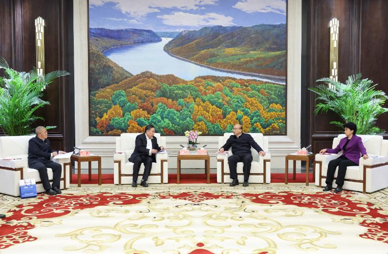 中國(guó)能建黨委書(shū)記、董事長(zhǎng)宋海良拜會(huì)黑龍江省委書(shū)記許勤、省長(zhǎng)梁惠玲