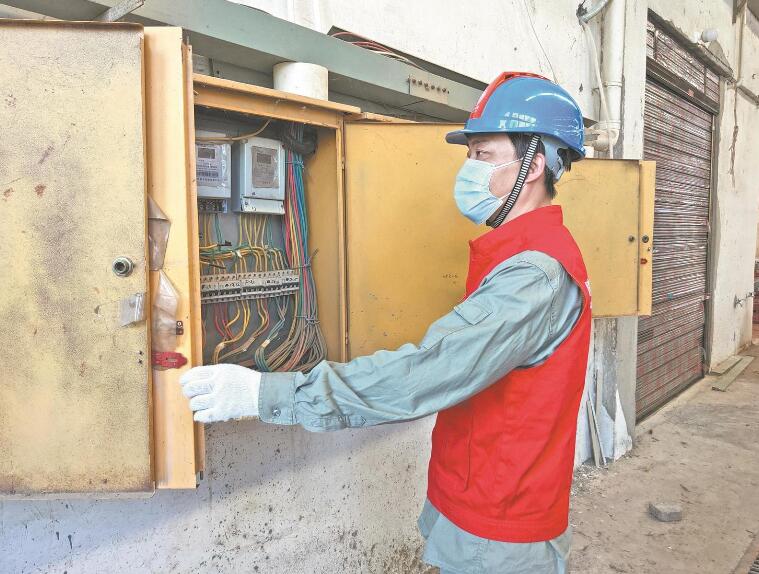 胡曲波: 讓客戶安全安心用電