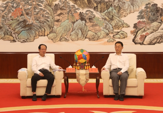 中國(guó)電建黨委書記、董事長(zhǎng)丁焰章拜會(huì)廣西壯族自治區(qū)黨委書記劉寧、自治區(qū)主席藍(lán)天立