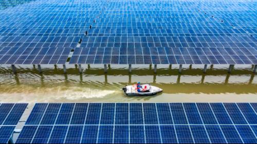 華東地區(qū)規(guī)模最大漁光互補光伏電站一期項目并網(wǎng)
