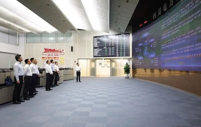 辛保安赴國網(wǎng)西南分部、國網(wǎng)四川電力檢查迎峰度夏供電保障工作