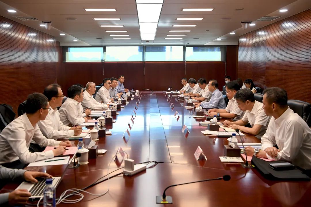 華電集團(tuán)黨組書記、董事長江毅會見隆基綠能總裁李振國