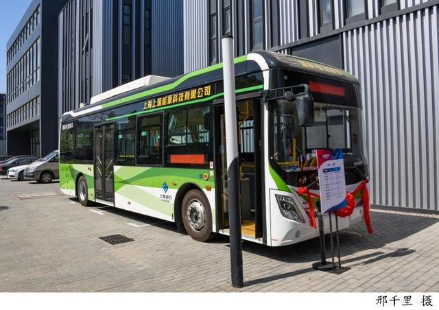 到2025年力爭發(fā)展燃料電池汽車超過10000輛，《上海交通領(lǐng)域氫能推廣應(yīng)用方案》發(fā)布