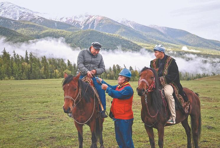 賽力別克·哈楞別克： 扎根西北第一村，一生做好一件事