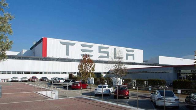 明年特斯拉繼續(xù)降價?高盛下調盈利預期，市值蒸發(fā)超2000億元