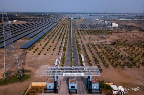 阿達(dá)尼150MW印度太陽能項目投產(chǎn)