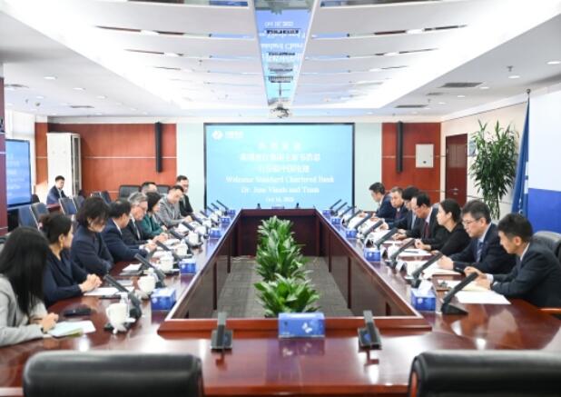 中國電建黨委書記、董事長丁焰章會見渣打集團(tuán)主席韋浩思