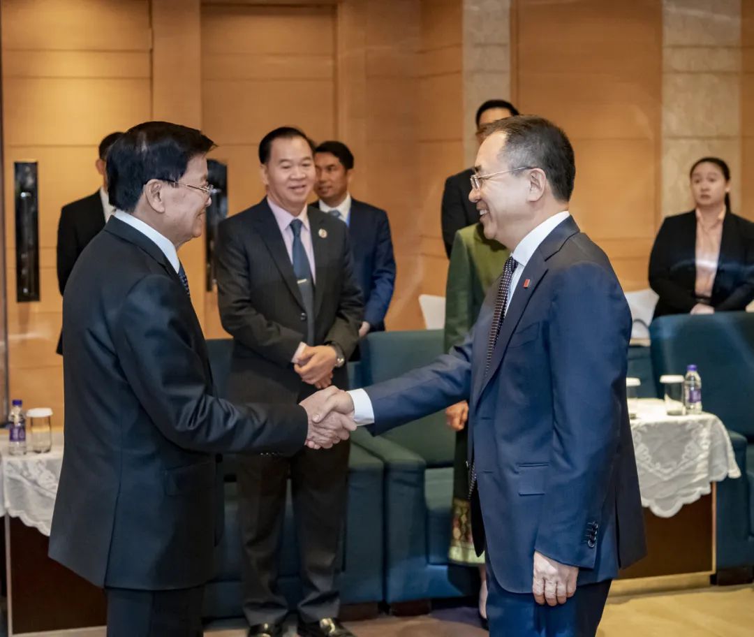 大唐集團(tuán)黨組書(shū)記、董事長(zhǎng)鄒磊拜會(huì)老撾國(guó)家主席通倫·西蘇里