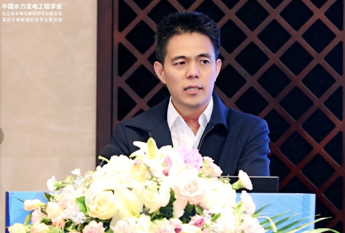 何順賓:從江河中摸爬起來(lái)的“大國(guó)工匠”